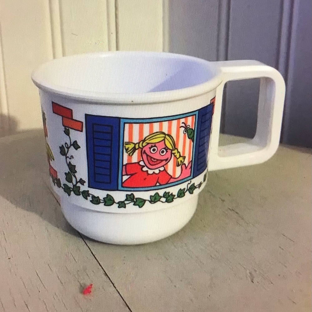 1970 Sešäm€ S T r E E T Kibouki mug